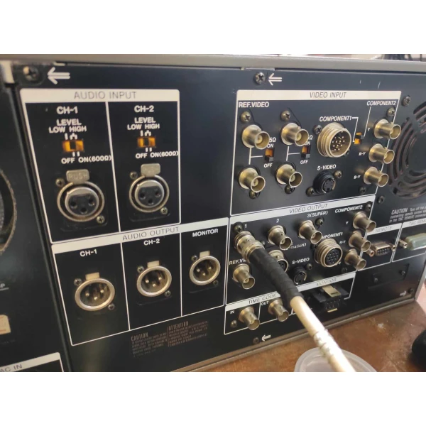 Sony PVW-2800P Betacam SP Video Cassette Recorder & Editor